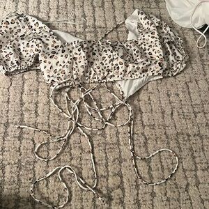 Cheetah print wrap up top princess Polly
